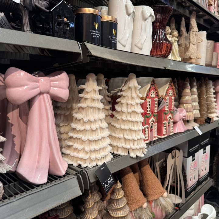 Stijlvolle kerstdecoratie met strikken