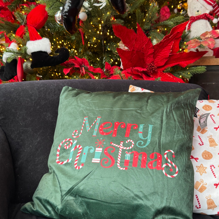 Rode groene en mintkleurige kerstdecoratie
