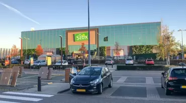 Kees Smit Tuinmeubelen neemt locatie bijSTOX Venlo over